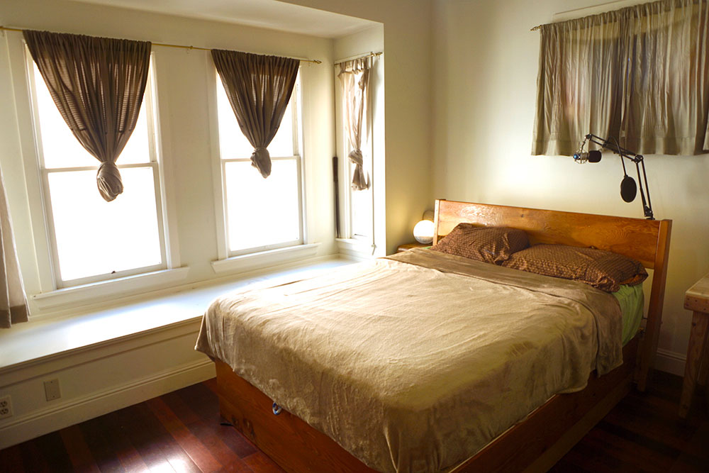 Photo of finished bed in the room